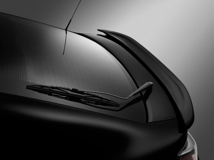 Детали экстерьера Scion tC Monogram Series 2014 года  (фото 5 из 9)